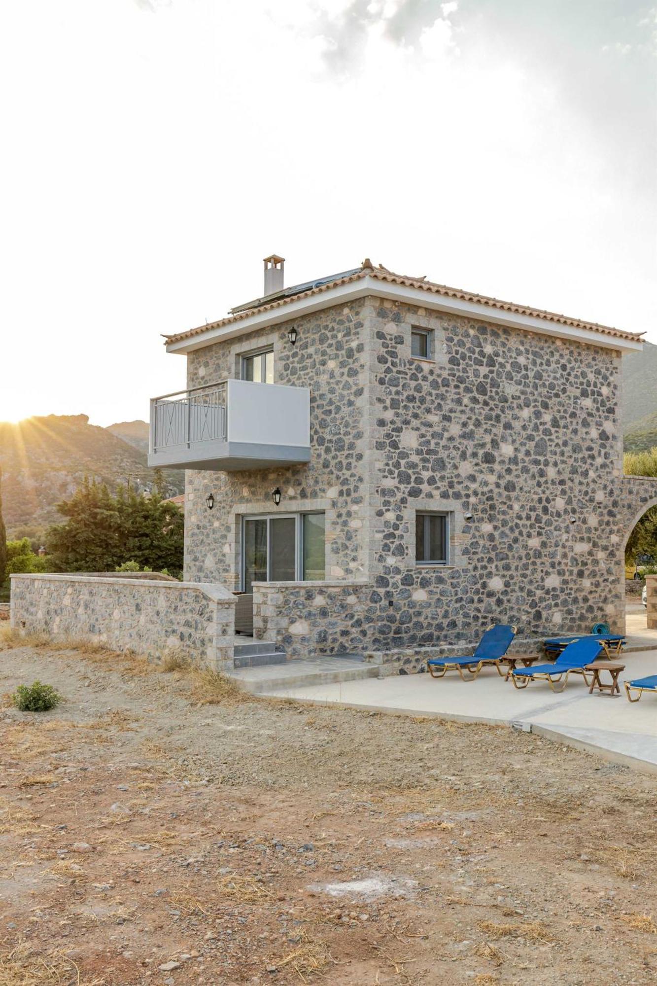 Katerina'S Villas - Monemvasia Beachfront Stone Paradise Eksteriør billede