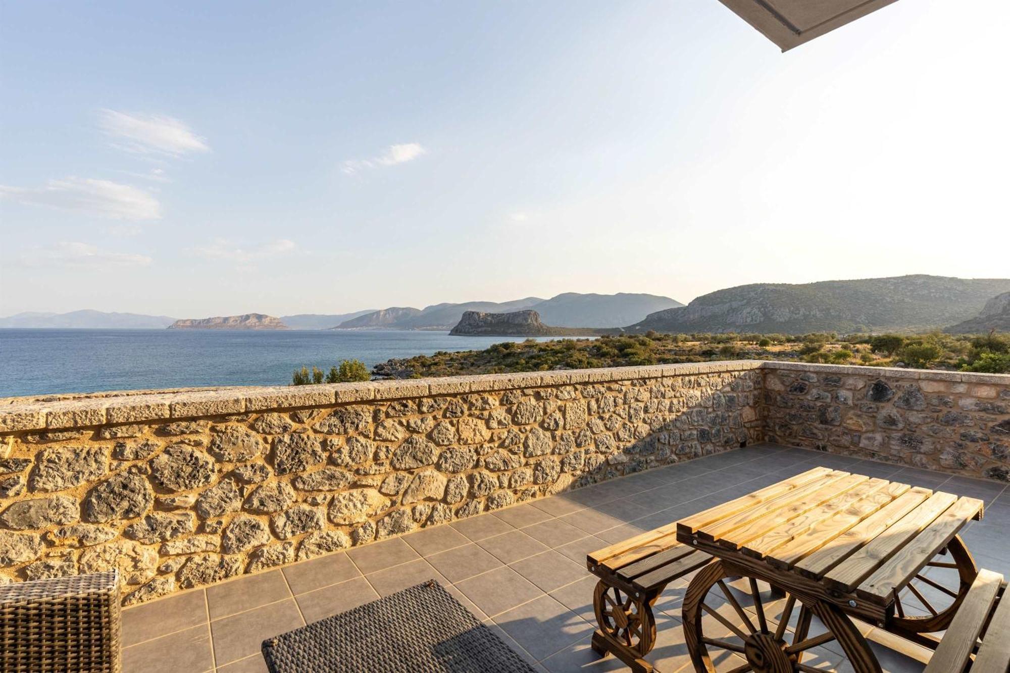 Katerina'S Villas - Monemvasia Beachfront Stone Paradise Eksteriør billede