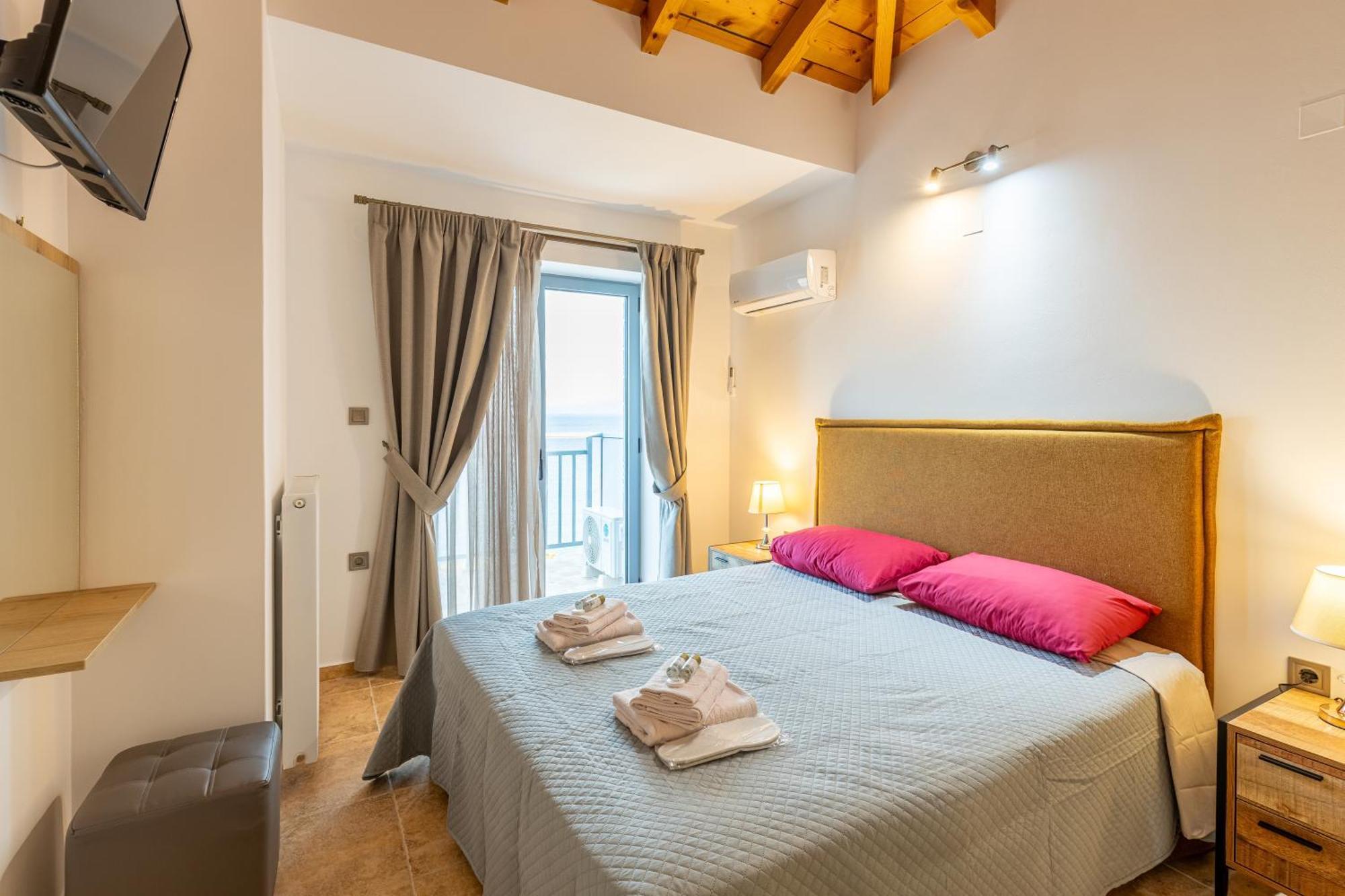 Katerina'S Villas - Monemvasia Beachfront Stone Paradise Eksteriør billede