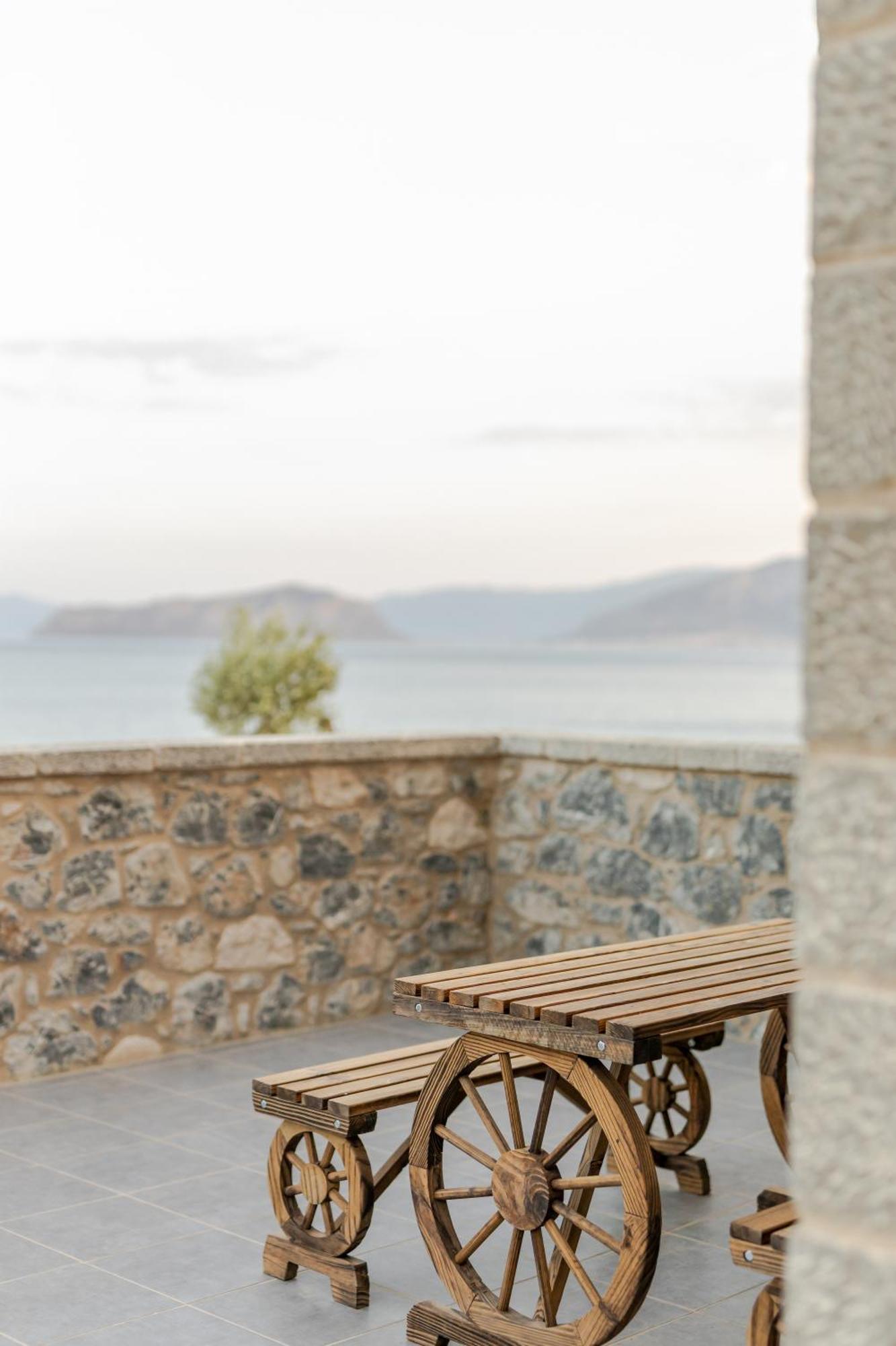 Katerina'S Villas - Monemvasia Beachfront Stone Paradise Eksteriør billede